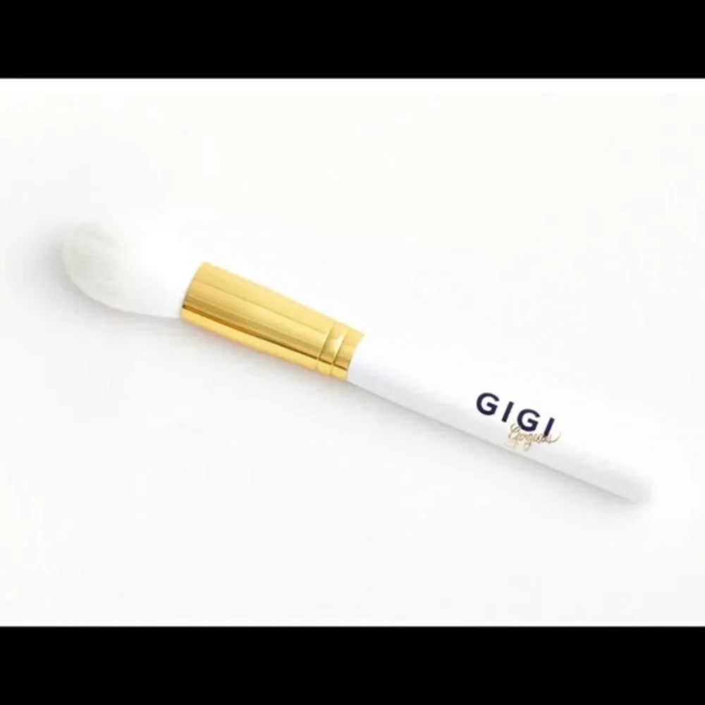 Gigi Gorgeous The Gorgeous Contour Brush